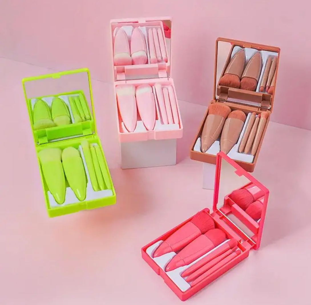 Portable 5 Makeup Brushes Set